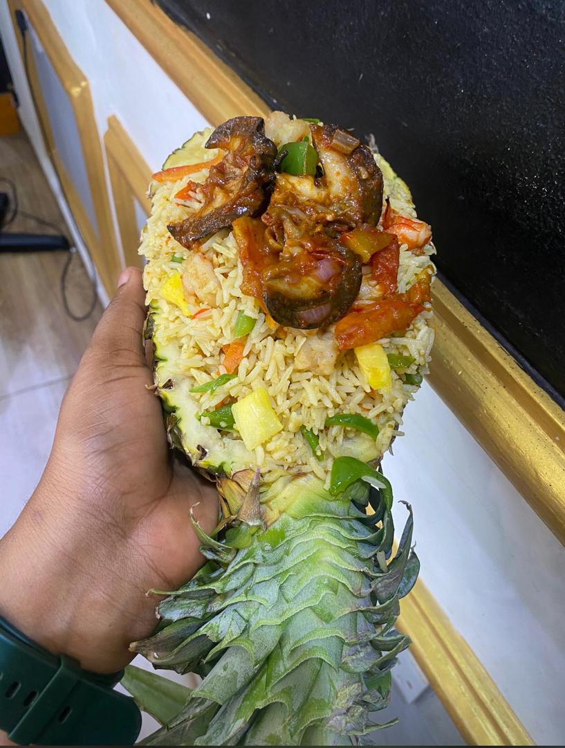 Pineapple rice 1